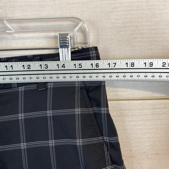 Nike Golf Dri-Fit Stretch Chino Golf Shorts Men's 32 Black Big Check Stripe - Picture 4 of 12